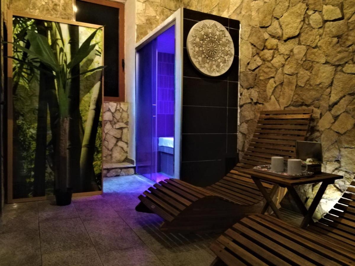 רוסוליני Spa Room Sicilia - Intera Casa Con Spa Privata Jacuzzi Sauna Bagno Di Vapore Ad Uso Illimitato מראה חיצוני תמונה